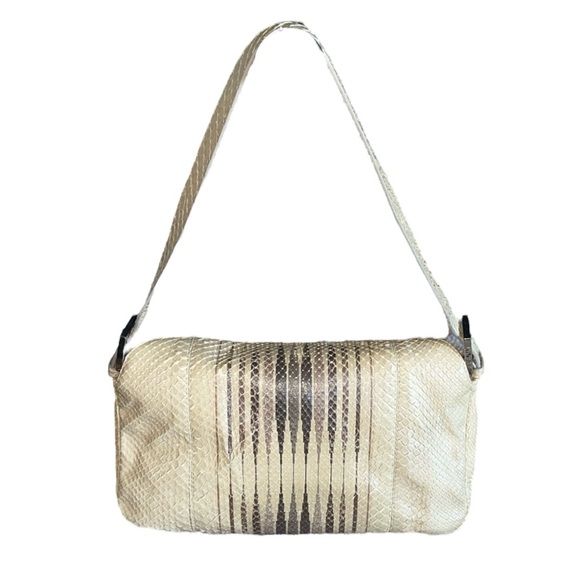 SOLD Fendi Snakeskin Vintage Baguette - Picture 2 of 12